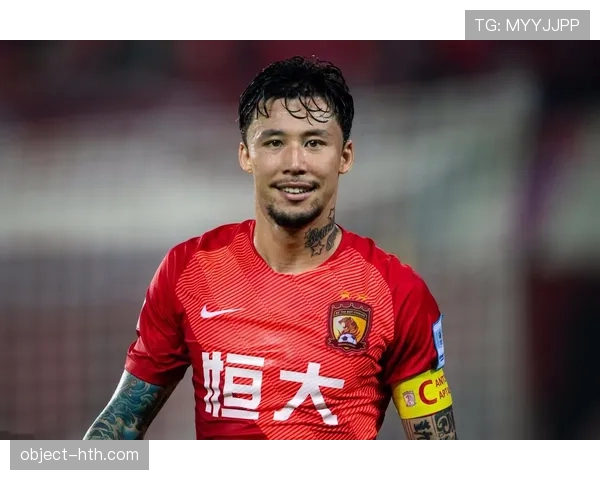 张琳芃稳健发挥引领国足新希望，脚下技术与防守策略彰显成熟